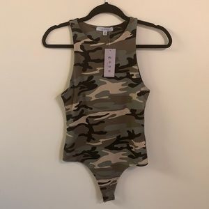 Gaze Bodysuit Camo (M)